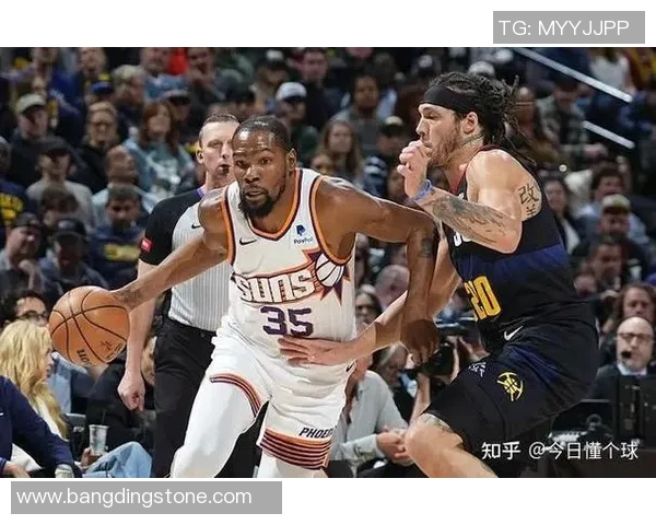 NBA常规赛：库里32分维金斯攻防俱佳，金州勇士力克菲尼克斯太阳